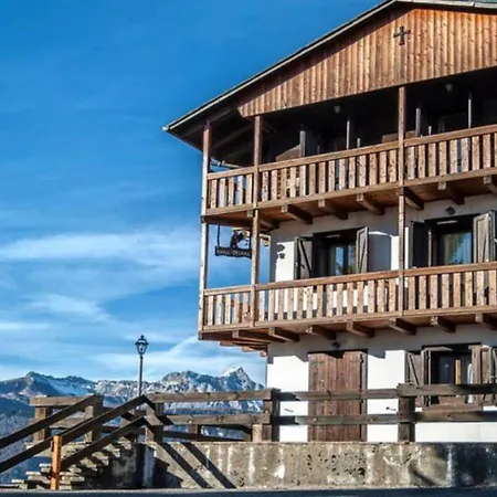 Riglarhaus Hotel 3*