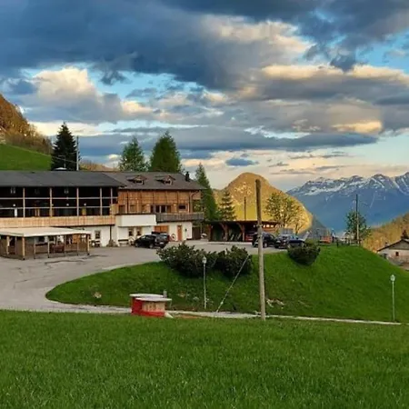 Riglarhaus Hotel 3*